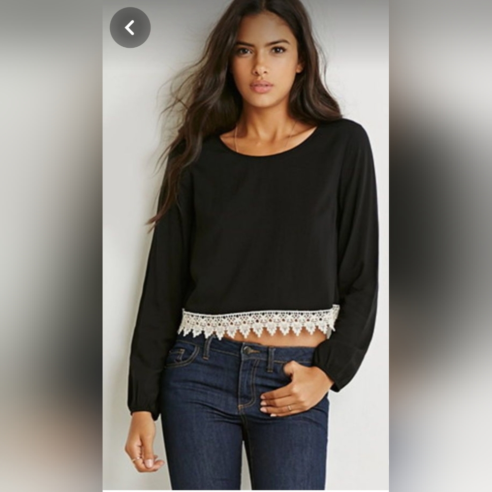 Forever 21 Black Cropped Top